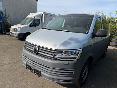 Usata VW Caravelle 150 CV (110 kW) 2017 Argento Furgone