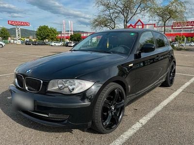 Gebraucht BMW 116 122 PS (89 kW) 2010 Schwarz Kleinwagen