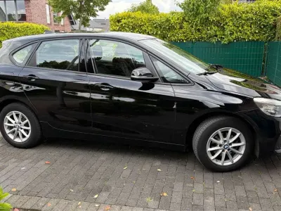 Gebraucht BMW 216 Advantage 102 PS (75 kW) 2017 Schwarz Kombi