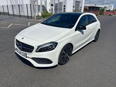 Usata Mercedes A200 AMG line 156 CV (114 kW) 2016 Bianco Berlina