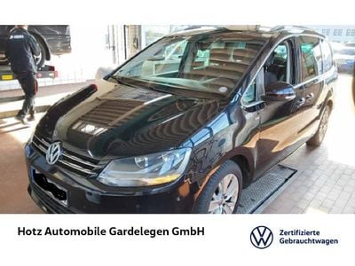 Second-hand VW Sharan Life 140 CP (102 kW) 2013 Negru Monovolum