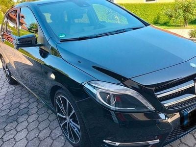 Mercedes B220