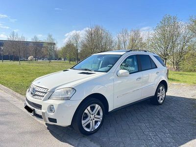 Gebraucht Mercedes ML320 AMG line 224 PS (164 kW) 2008 Weiß SUV