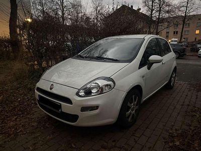 Gebraucht Fiat Punto Evo 105 PS (77 kW) 2014 Weiß Kleinwagen