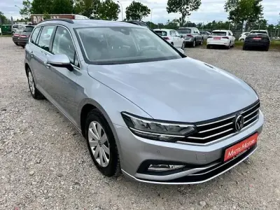 Gebraucht VW Passat Business 150 PS (110 kW) 2023 Grau Kombi