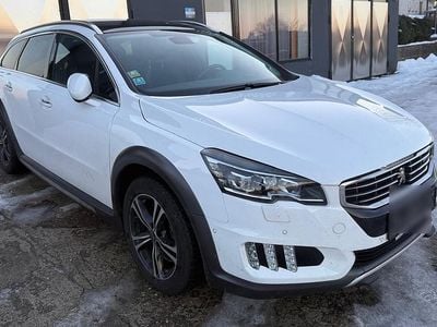 Weiß Gebraucht 2015 Peugeot 508 RXH Kombi | 10.999 €