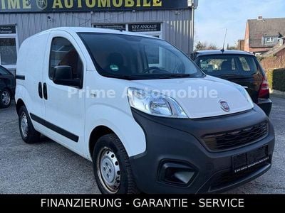 Gebraucht Fiat Fiorino Basis 77 PS (56 kW) 2017 Weiß Van / Kleinbus