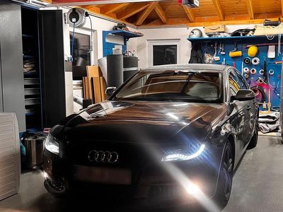 Grau Gebraucht 2012 Audi A4 Sport Limousine | 12.085 € (Teuer)