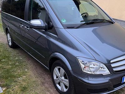 Silber Gebraucht 2011 Mercedes Viano Van / Kleinbus | 19.500 € (Teuer)