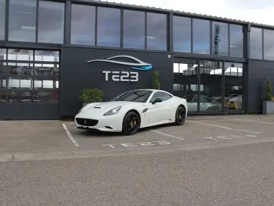 Gebraucht Ferrari California 460 PS (338 kW) 2010 Weiß Cabrio