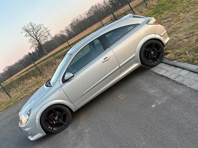 Gebraucht Opel Astra GTC OPC 125 PS (91 kW) 2005 Silber Limousine