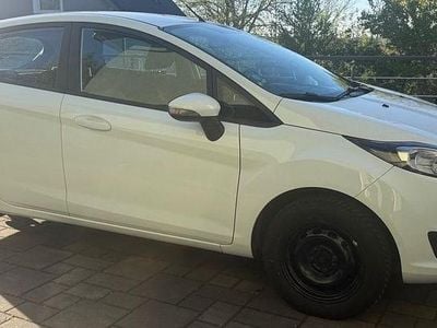 Second-hand Ford Fiesta Trend 82 CP (60 kW) 2016 Alb Hatchback