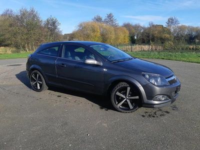 Gebraucht Opel Astra GTC 140 PS (102 kW) 2009 Grau Coupé