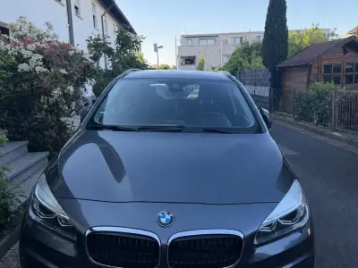 Gebraucht BMW 218 Active Tourer 150 PS (110 kW) 2015 Grau Van / Kleinbus