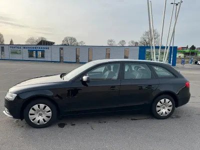 Gebraucht Audi A4 150 PS (110 kW) 2015 Schwarz Kombi