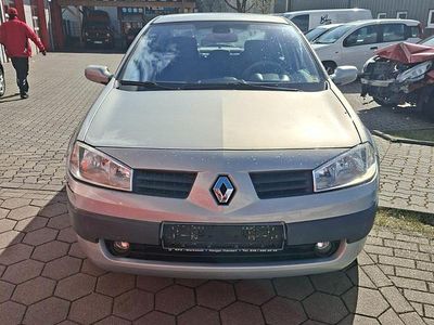 Gebraucht Renault Mégane II 134 PS (98 kW) 2003 Silber Limousine