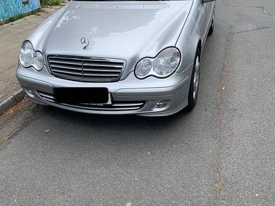 Mercedes C200