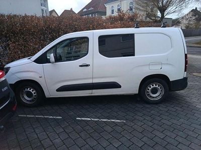 Gebraucht Opel Combo 102 PS (75 kW) 2019 Weiß Van / Kleinbus