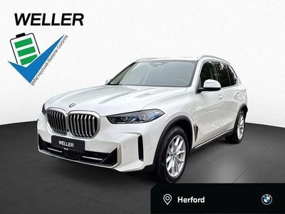 Mineralweiß (weiß) Gebraucht 2023 BMW X5 Comfort Edition SUV | 73.990 € (Guter Preis)