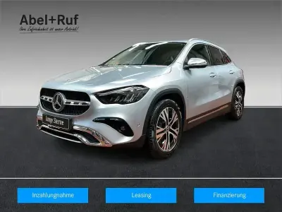 Używany Mercedes GLA180 Progressive 136 KM (100 kW) 2024 Srebrny SUV