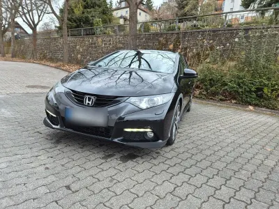Gebraucht Honda Civic Executive 141 PS (103 kW) 2012 Schwarz Limousine