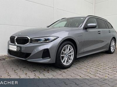 BMW 330e