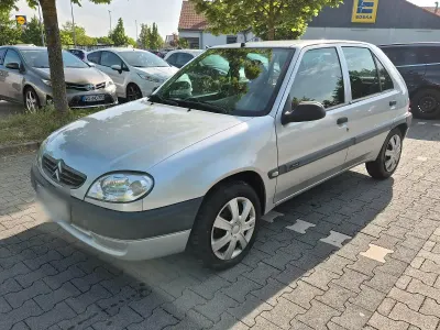 Brugt Citroën Saxo 60 HK (44 kW) 2002 Grå Hatchback