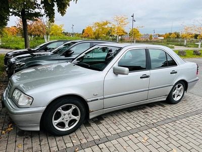 Mercedes C180