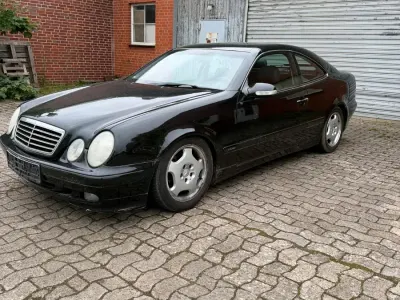 Gebraucht Mercedes CLK320 218 PS (160 kW) 1999 Schwarz Limousine