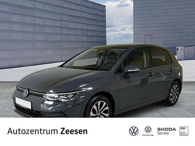 Używany VW Golf VIII Active 150 KM (110 kW) 2023 Szary Sedan/Limuzyna