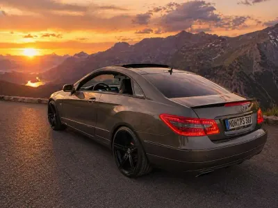 Gebraucht Mercedes E500 388 PS (285 kW) 2010 Bronze Coupé