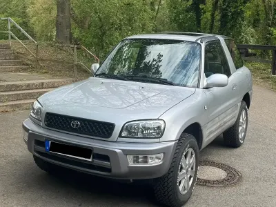 Usata Toyota RAV4 128 CV (94 kW) 1998 Argento SUV