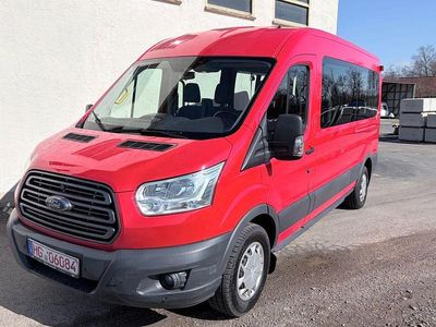 Gebraucht Ford Transit Trend 105 PS (77 kW) 2019 Rot Van / Kleinbus