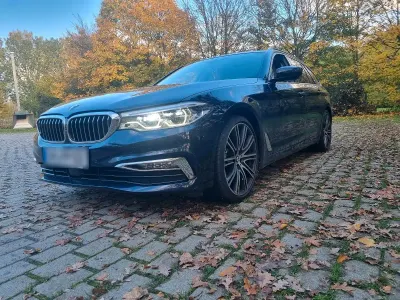 Gebraucht BMW 530 Executive 268 PS (197 kW) 2018 Blau Kombi