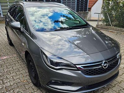 Grau Gebraucht 2017 Opel Astra Active Kombi | 11.500 € (Fairer Preis)