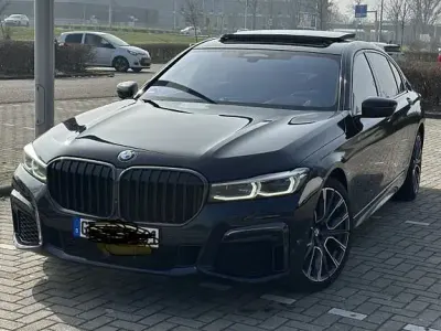 Gebraucht BMW 750L Sport Line 400 PS (294 kW) 2019 Schwarz Limousine