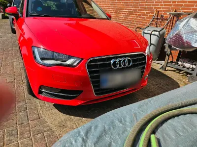 Gebraucht Audi A3 Ambition 125 PS (91 kW) 2013 Rot Limousine