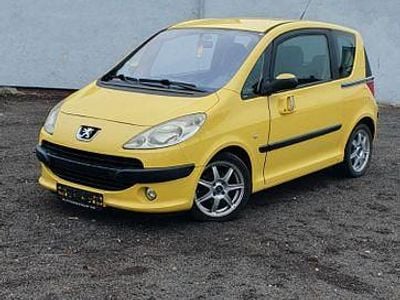 Gebraucht Peugeot 1007 Sport 88 PS (64 kW) 2006 Gold Van / Kleinbus