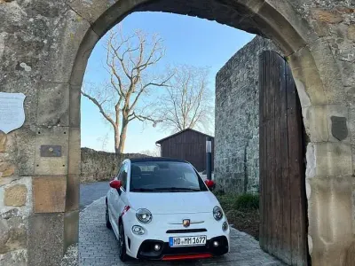 Gebraucht Abarth 500C 145 PS (106 kW) 2020 Weiß Cabrio