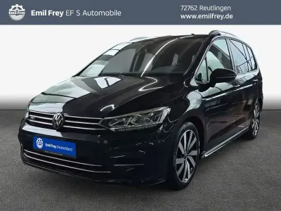 Gebraucht VW Touran Comfortline 150 PS (110 kW) 2022 Deep black perleffekt Van / Kleinbus