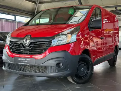 Brugt Renault Trafic Komfort 120 HK (88 kW) 2017 Rød MPV