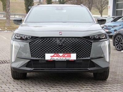 Grau Gebraucht 2024 DS Automobiles DS7 Crossback Performance SUV | 31.950 € (Fairer Preis)