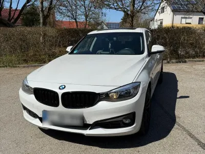 Gebraucht BMW 320 Sport Line 184 PS (135 kW) 2014 Weiß Limousine