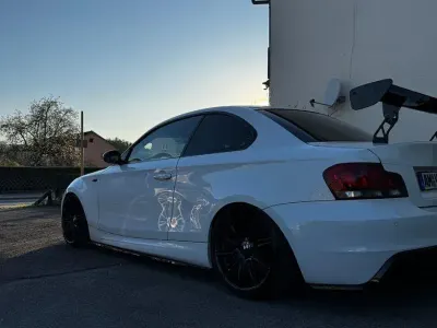 Gebraucht BMW 135 Coupé 379 PS (278 kW) 2010 Weiß Coupé
