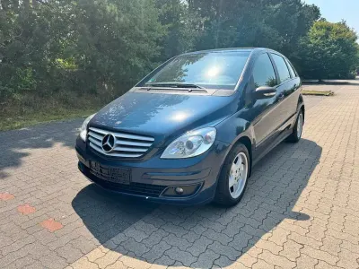 Gebraucht Mercedes B200 136 PS (100 kW) 2006 Blau Van / Kleinbus