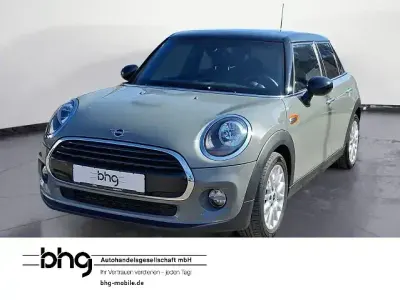 Usado Mini Cooper 136 HP (100 kW) 2018 Cinzento Citadino