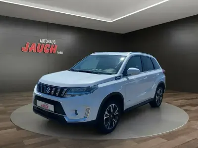 Gebraucht Suzuki Vitara Comfort+ 129 PS (94 kW) 2021 Pearl cool white metallic SUV