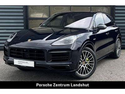 Second-hand Porsche Cayenne Platinum Edition 462 CP (339 kW) 2022 Albastru SUV