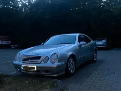 Käytetty Mercedes CLK230
