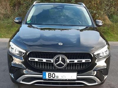 Gebraucht Mercedes GLA200 Advanced 163 PS (119 kW) 2024 Schwarz SUV
